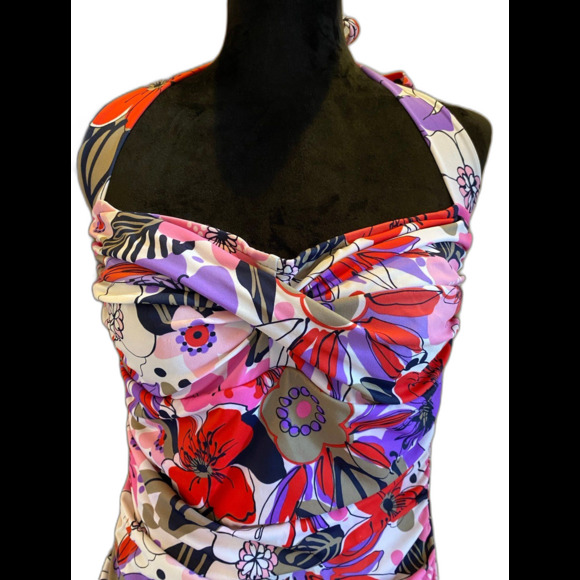 Womens Halter Swim Bikini Top with Ruching on sides & front Size 14 Pink - Picture 2 of 8